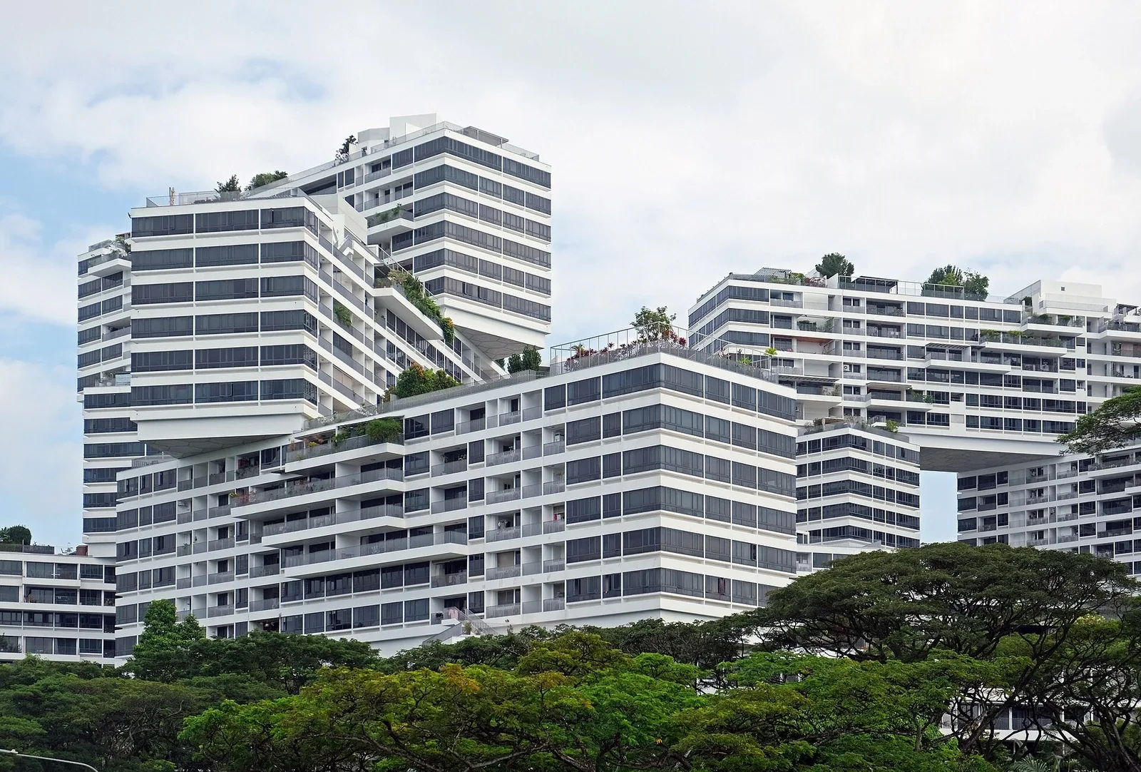 Blocs résidentiels superposés de The Interlace