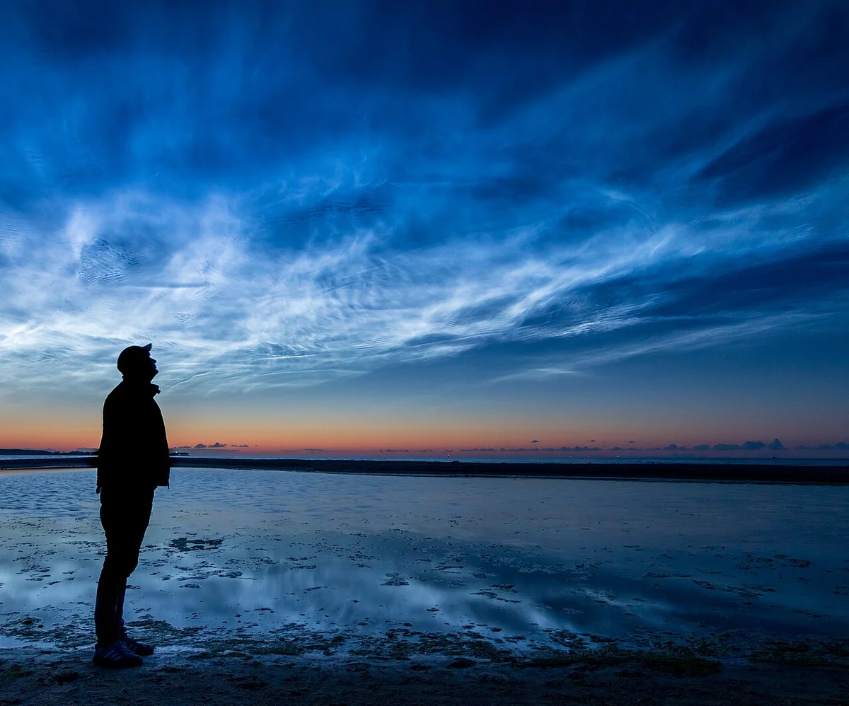 Nubes noctilucentes en Laboe, Alemania