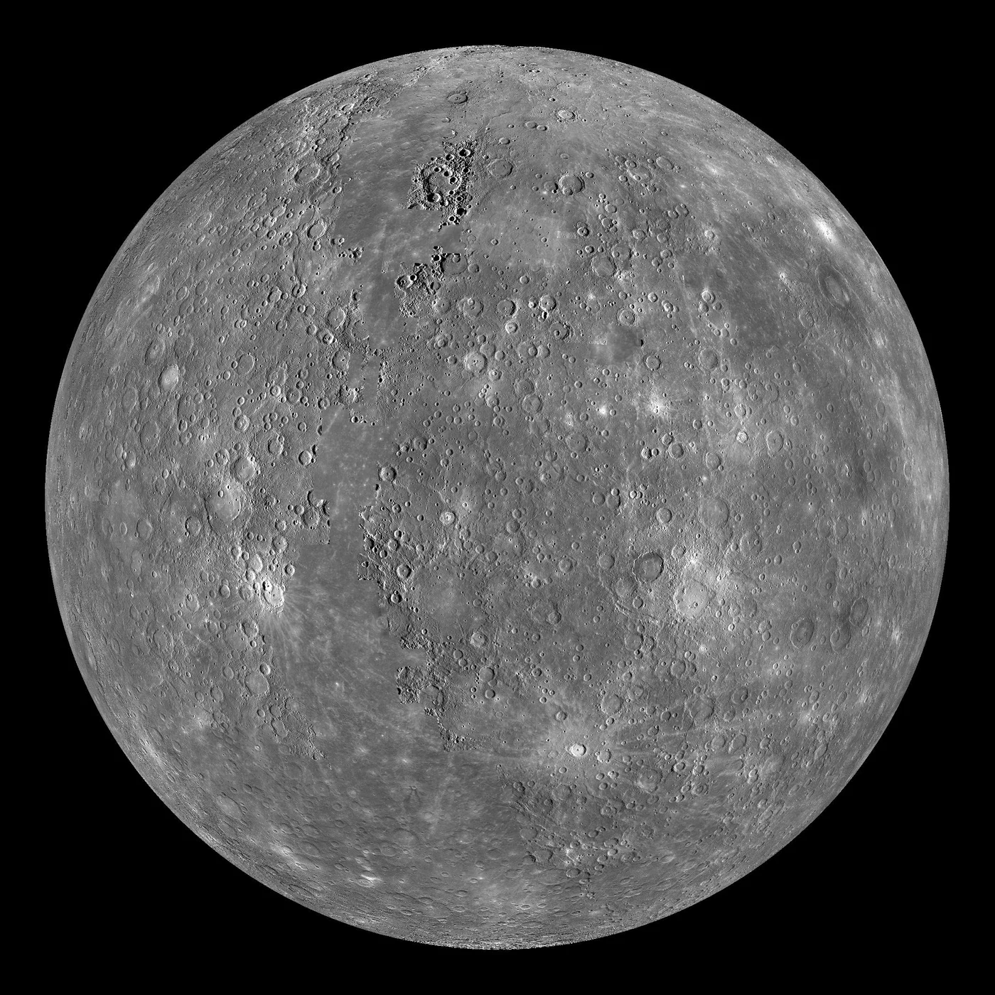 Globe gris criblé de cratères de Mercure
